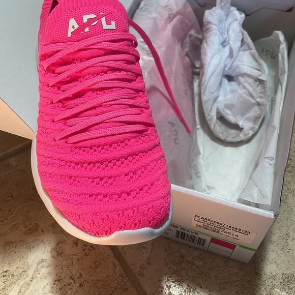 APL tech loom wave fusion pink/white Size 5 - Picture 3 of 6